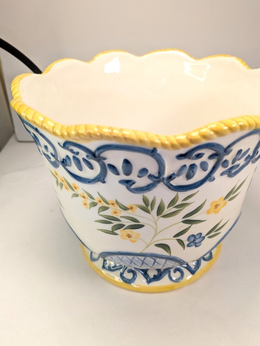 Large French Provincial Footed Cachepot | Raised Blue Relief & Rope Rim - Picture 3 of 16